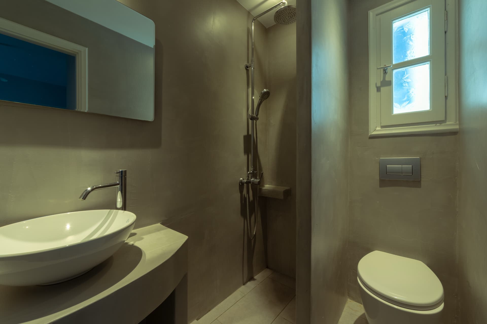 Apartment with kitchenette and living area - View 10