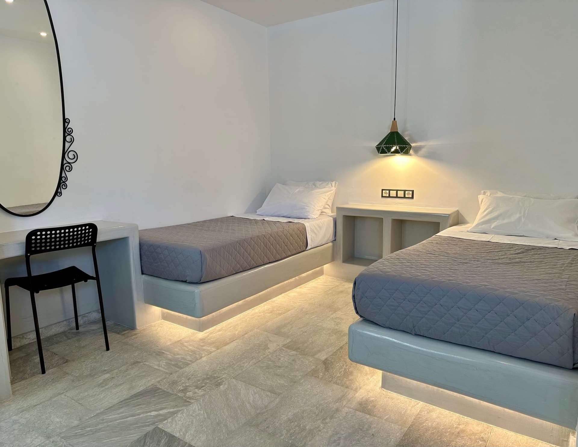 Superior Apartment spacious interior - View 7